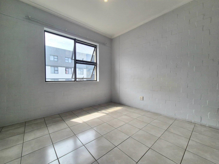 1 Bedroom Property for Sale in Wynberg Western Cape